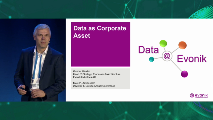 Data as Corporation Asset icon